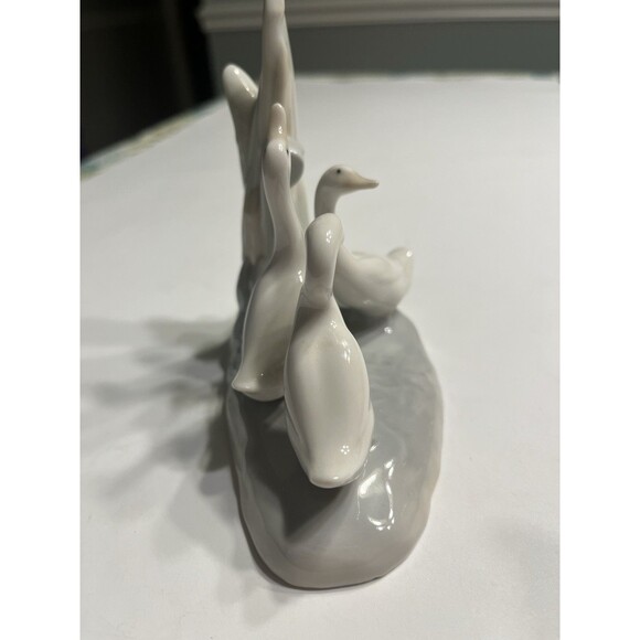 NAO by Lladro Three Geese Ducks In Pond Retired Made in Spain Gloss Finish - Picture 4 of 13
